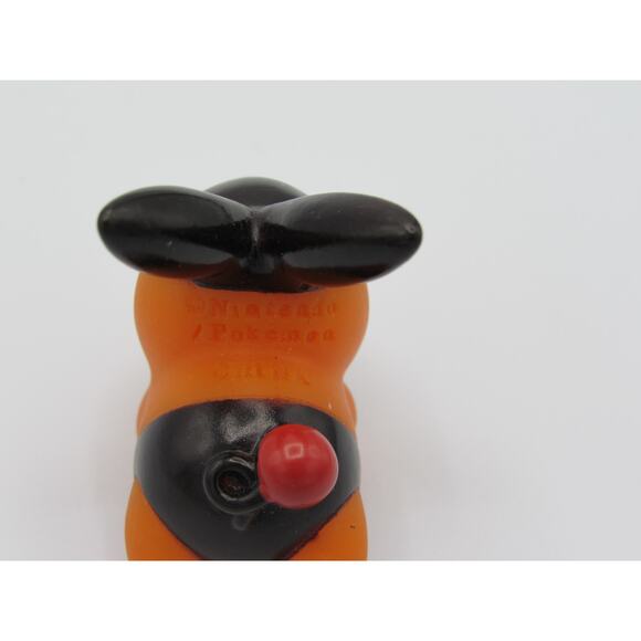 Tepig Pokemon Action Figure Nintendo Plug Bottom Figurine 1.5 Inches Unova - Picture 8 of 12